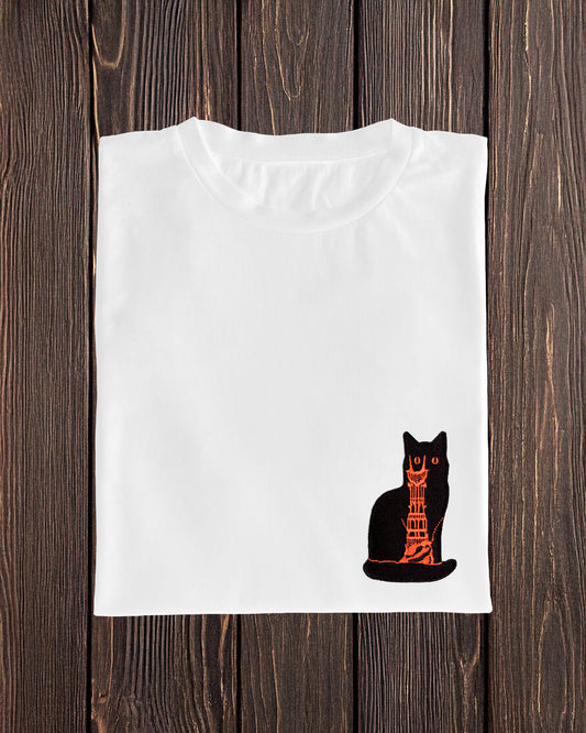 Pawron’s Gaze Embroidered Tshirt